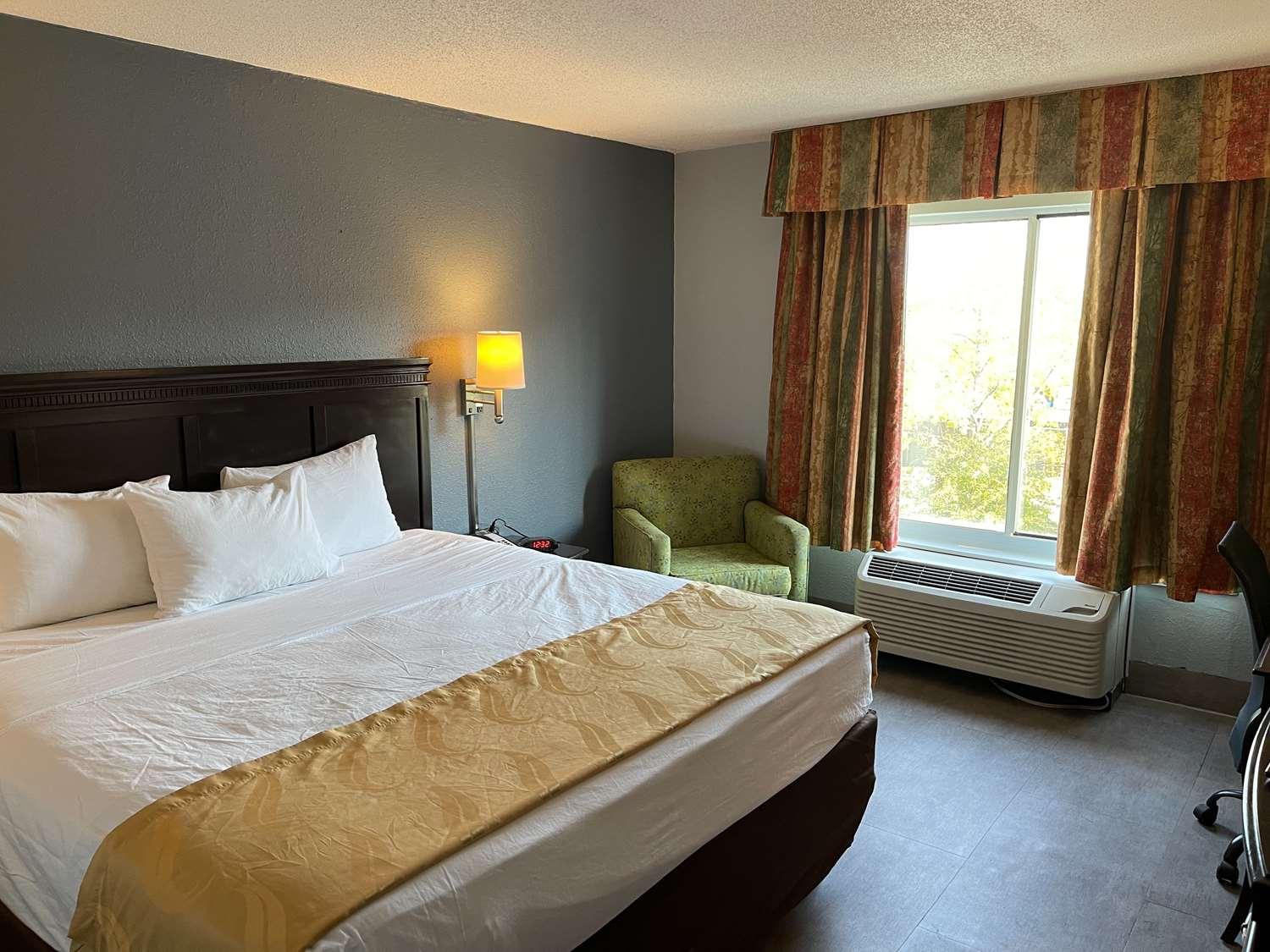 Surestay Plus Hotel By Best Western Durham Medical Center 외부 사진