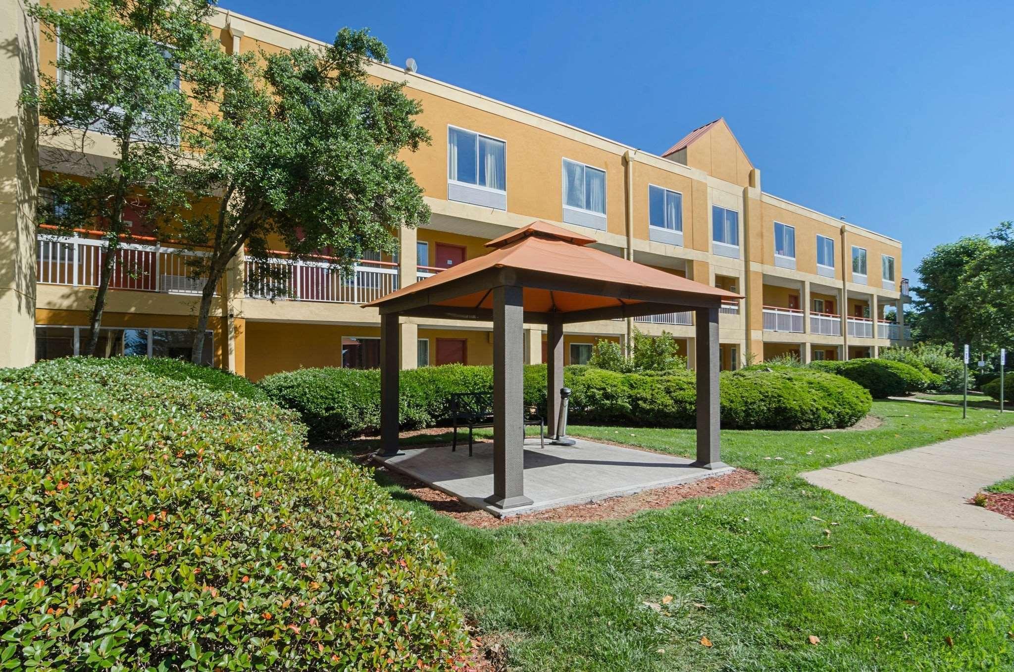 Surestay Plus Hotel By Best Western Durham Medical Center 외부 사진